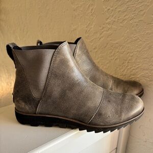 SOREL Harlow Waterproof Chelsea Boot Leather Size 8 Gray Outdoor